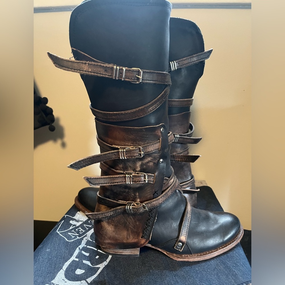 Free Bird Riley boot black multi size 7